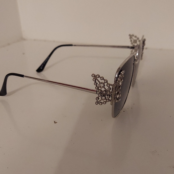 UV400 Polarized Sun Glasses - Picture 5 of 8